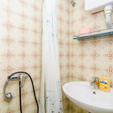 Jozomare - Twin With Shared Bathroom شقة *